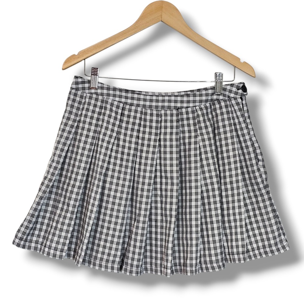 Faded Rose Mini Skirt XL Black White Plaid Pleated Preppy Schoolgirl‎ Lolita Alt